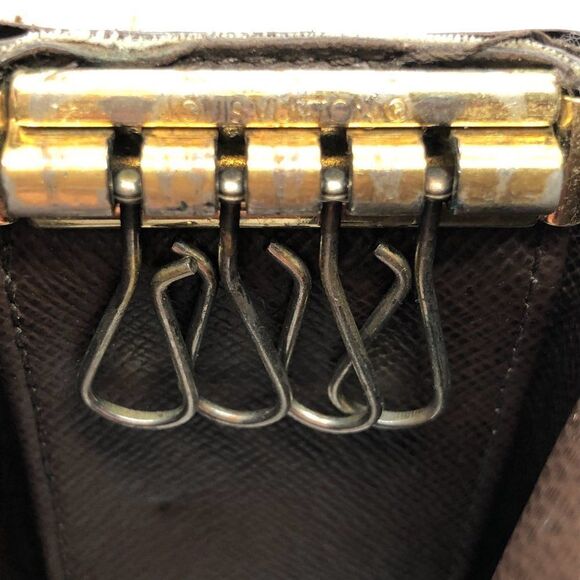 Louis Vuitton Brown Damier Leather 4 Key Case **WITH DAMAGES - Picture 8 of 11